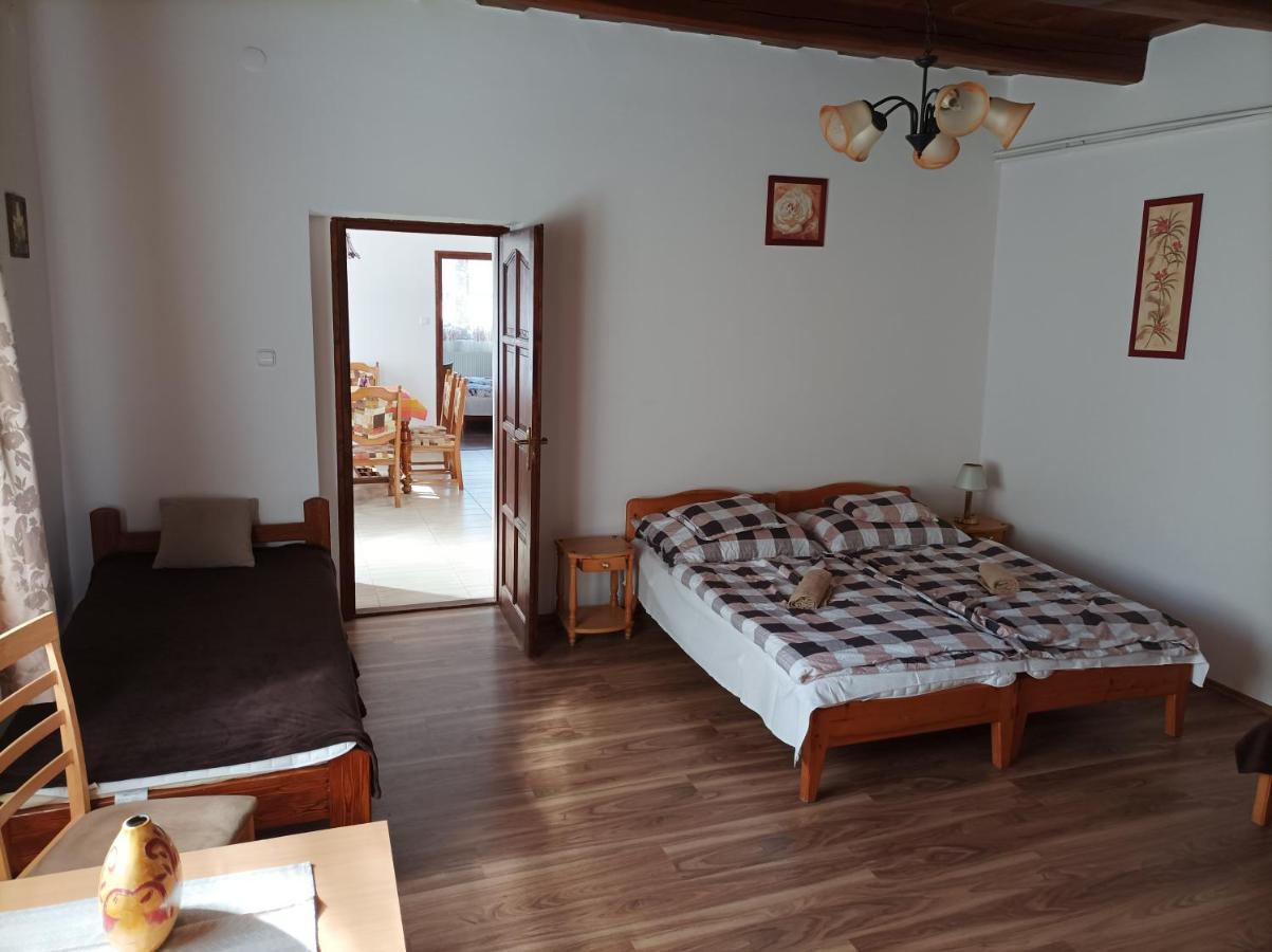 Kemences Vendeghaz Otel Mikohaza Dış mekan fotoğraf