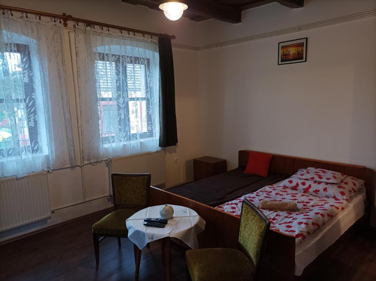 Kemences Vendeghaz Otel Mikohaza Dış mekan fotoğraf